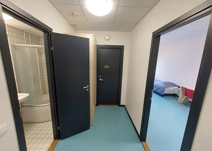 Hostel Airport Budget