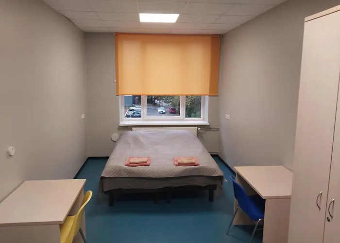 Hostel Airport Budget *